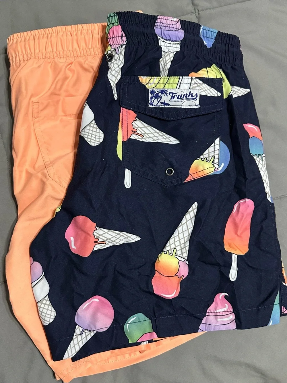 NWOT Men's Lot of Two Swim Shorts Medium - Ice Cream Cones MAUI